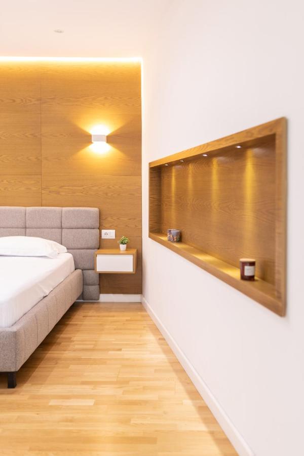 Exclusive 2 Bedrooms Apartment Tiranë Luaran gambar