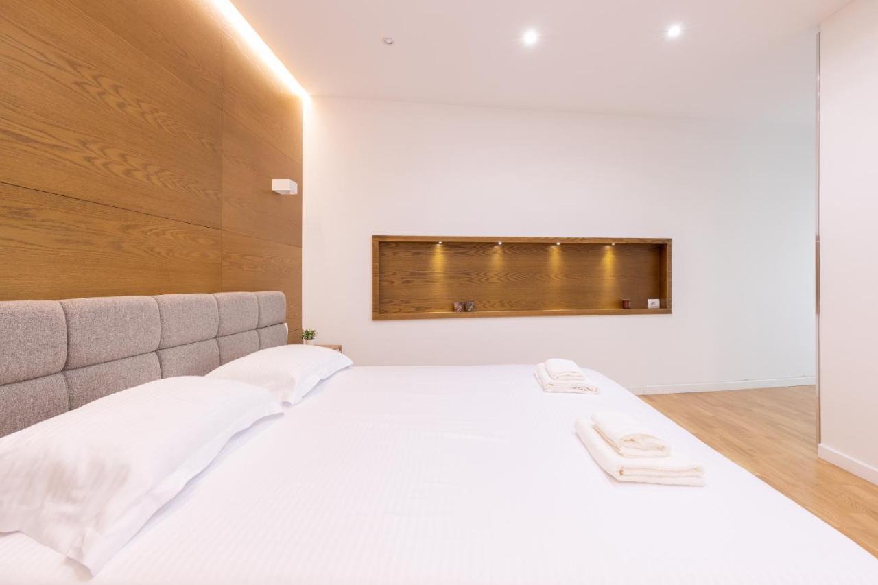 Exclusive 2 Bedrooms Apartment Tiranë Luaran gambar
