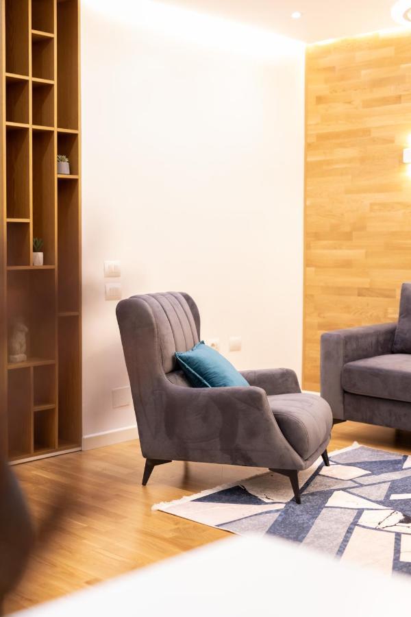 Exclusive 2 Bedrooms Apartment Tiranë Luaran gambar