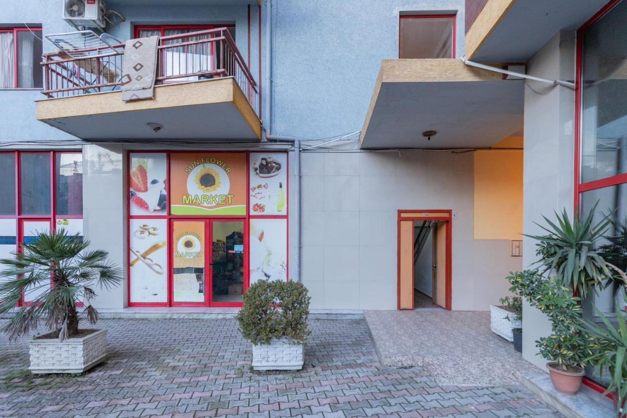 Exclusive 2 Bedrooms Apartment Tiranë Luaran gambar
