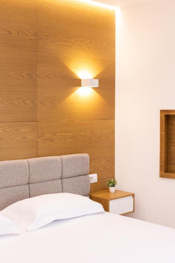 Exclusive 2 Bedrooms Apartment Tiranë Luaran gambar