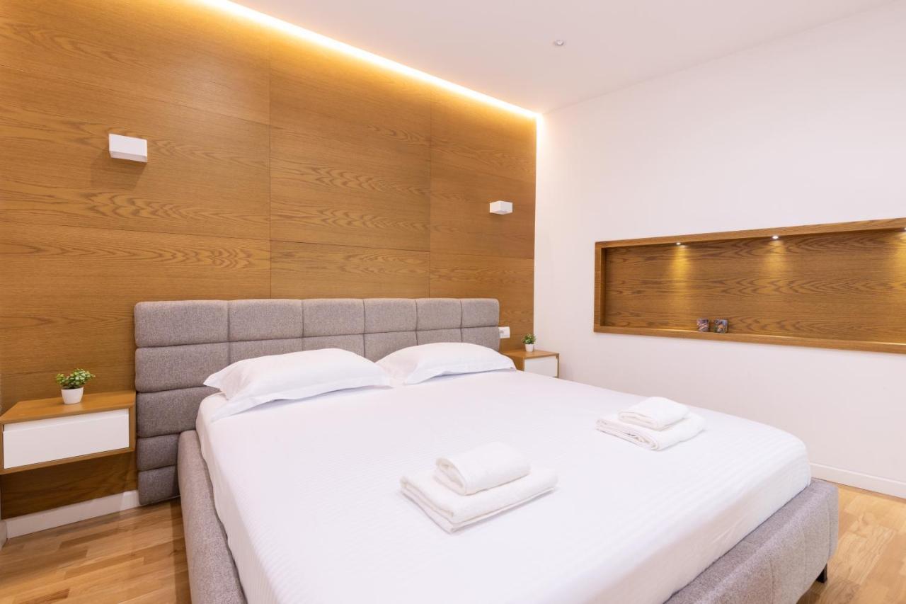 Exclusive 2 Bedrooms Apartment Tiranë Luaran gambar