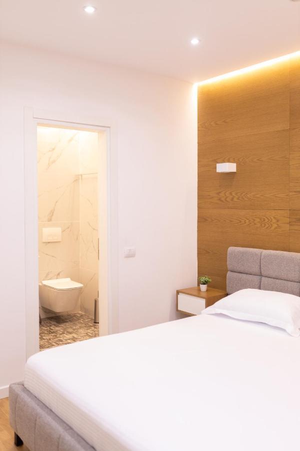 Exclusive 2 Bedrooms Apartment Tiranë Luaran gambar