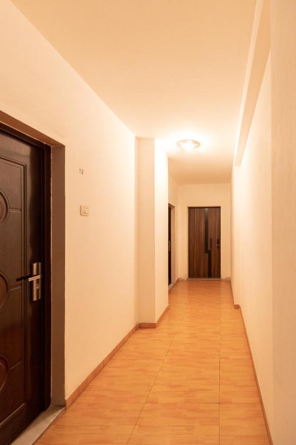Exclusive 2 Bedrooms Apartment Tiranë Luaran gambar